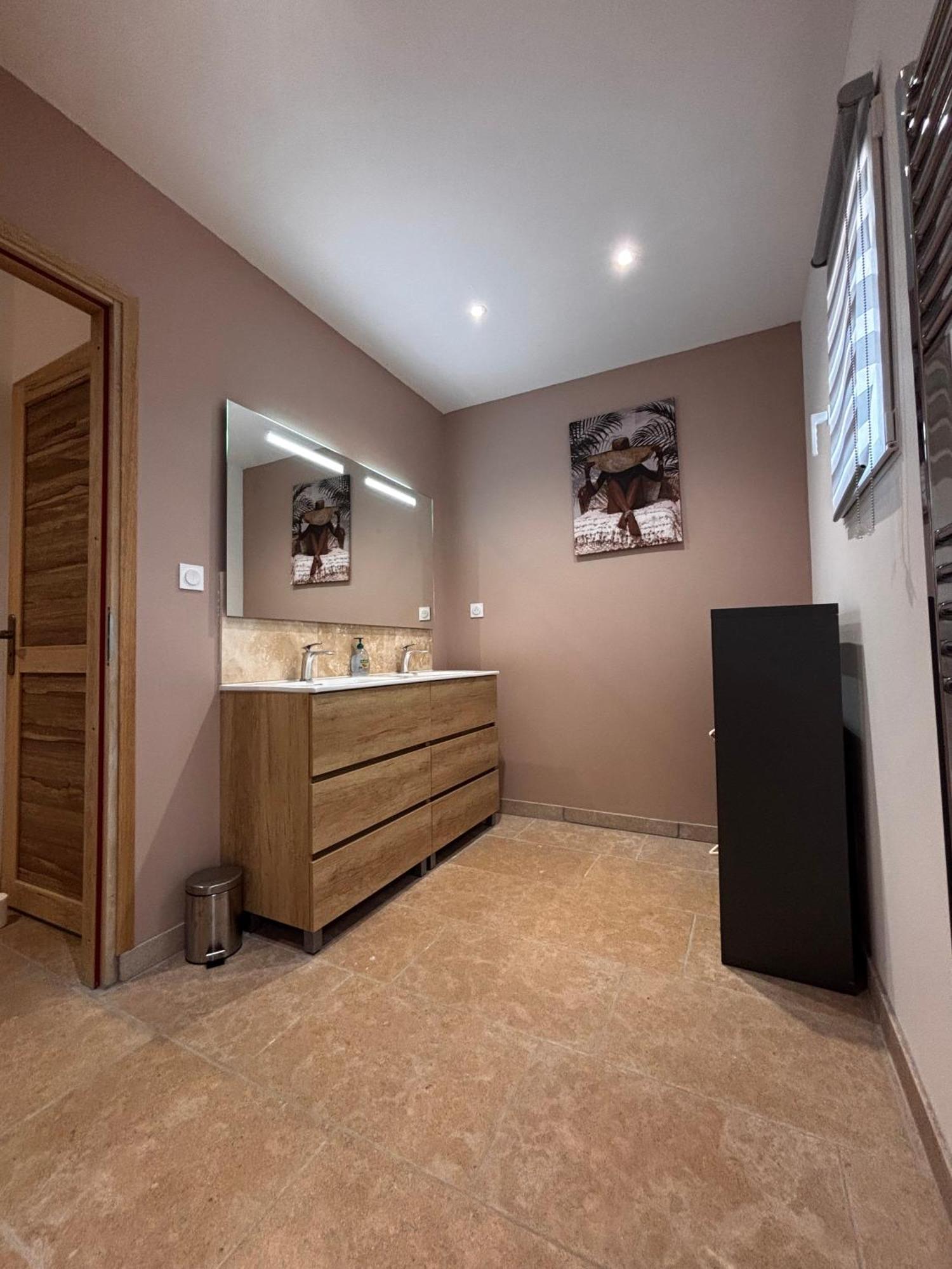 Villa Superbe Neuve A 5 Mn Du Centre *
